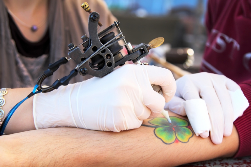 TATOO AND PIERCING - Other Services