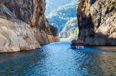 Boat Tours - GREEN CANYON BOAT TOUR